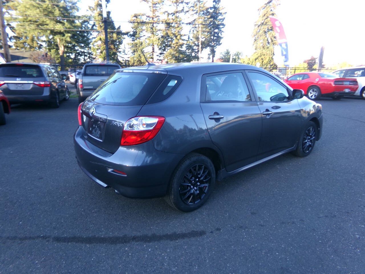 Used 2010 Toyota Matrix w/ PWR Pkg FWD image 6