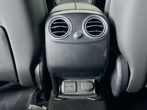 Certified 2022 Mercedes-Benz GLC 300 300 w/ Multimedia Package Lite image 33