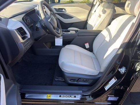 New 2026 Nissan Rogue SV image 15