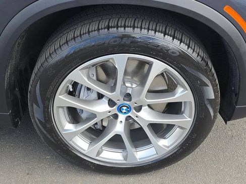 Used 2022 BMW X5 xDrive45e AWD/4WD image 46