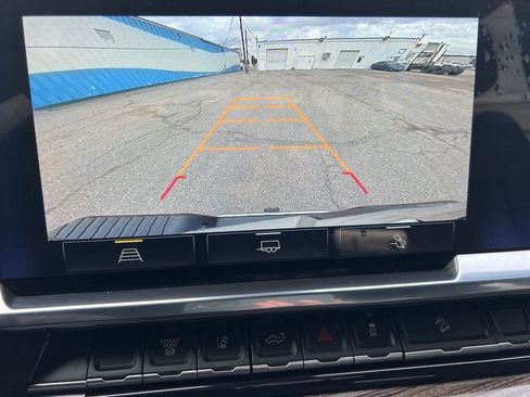 Certified 2024 Chevrolet Silverado 3500 LT w/ Convenience Package image 15