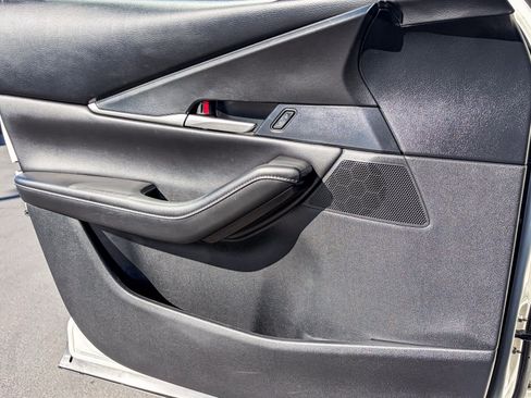 Used 2021 MAZDA CX-30 FWD 2.5 S w/ Select Package image 19