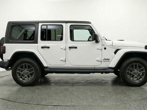 Used 2025 Jeep Wrangler Sport S image 11