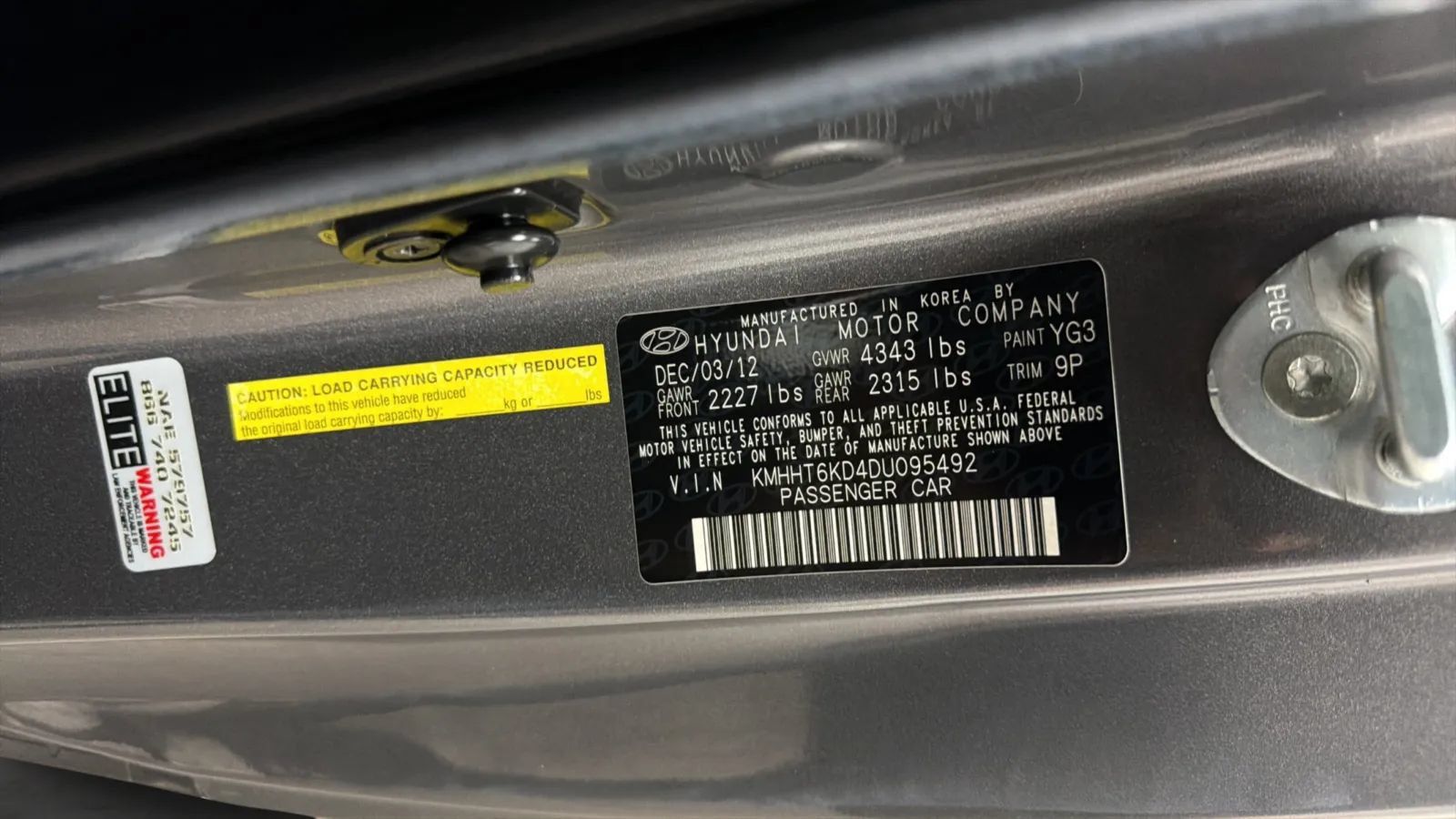 Used 2013 Hyundai Genesis 2.0T RWD image 28