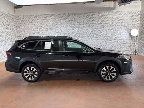 Used 2024 Subaru Outback Limited AWD/4WD image 8