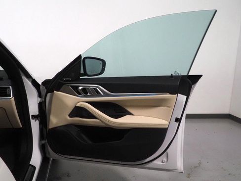 Used 2024 BMW i4 eDrive35 w/ Premium Package RWD image 67