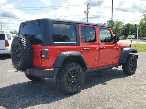 Used 2023 Jeep Wrangler Unlimited w/ Cold Weather Group AWD/4WD image 4
