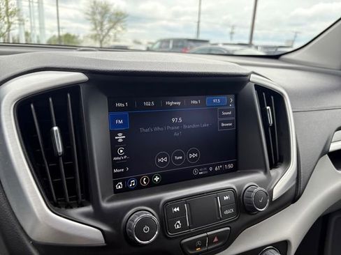 Used 2023 GMC Terrain SLT image 24