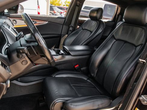 Used 2019 Lincoln Nautilus Reserve image 13