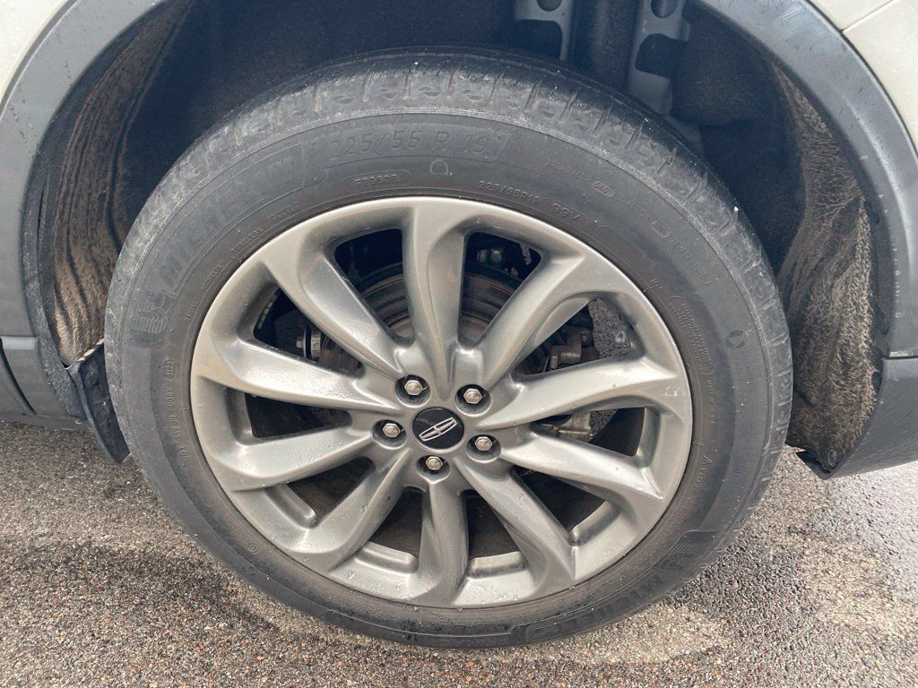 Used 2022 Lincoln Corsair AWD w/ Premium Package image 15