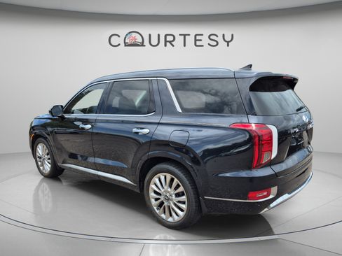 Used 2020 Hyundai Palisade Limited FWD image 3