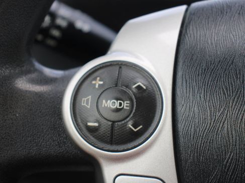Used 2014 Toyota Prius Three FWD image 22