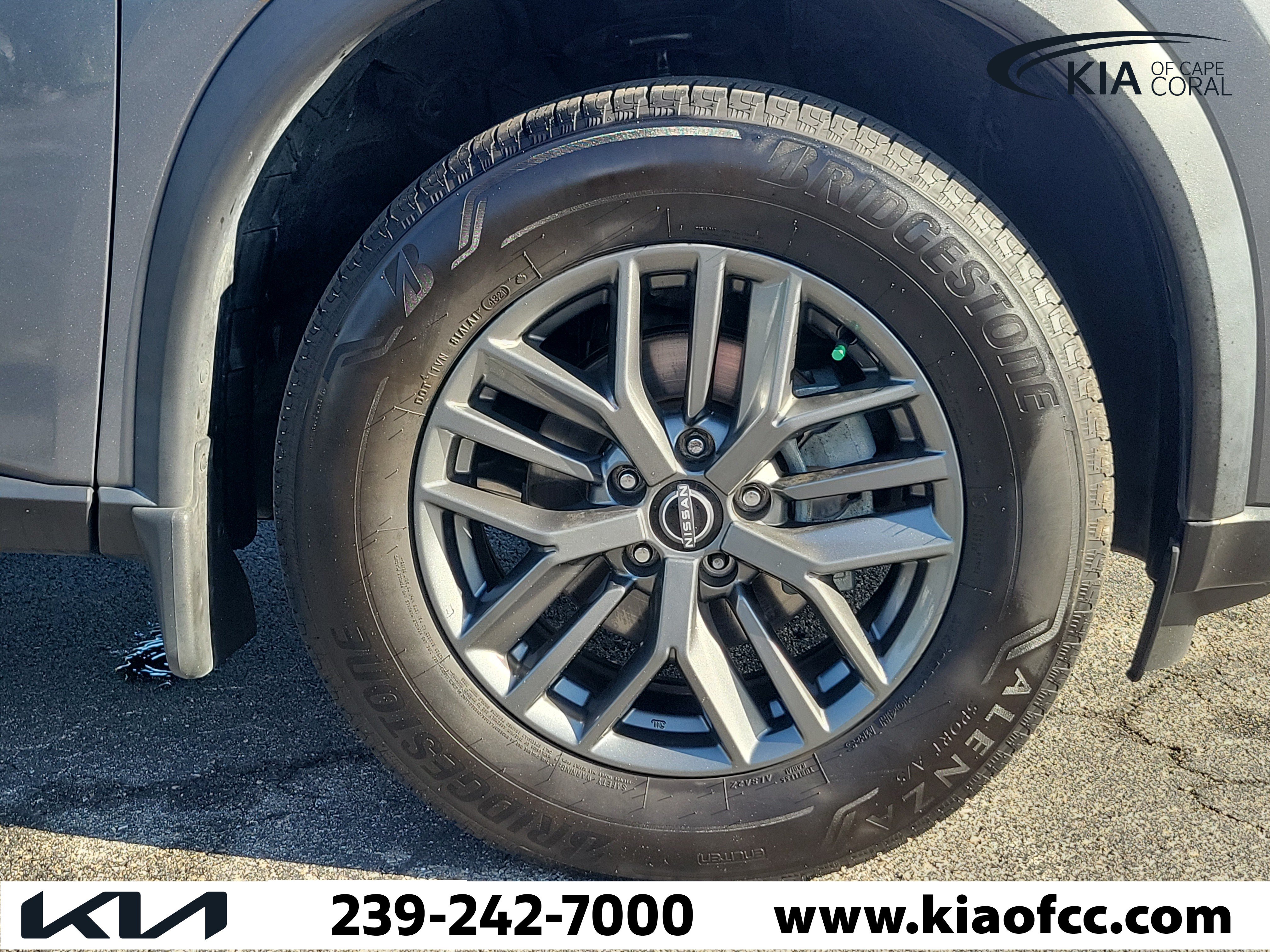 Used 2022 Nissan Rogue S FWD image 7