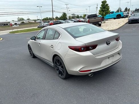 Used 2024 MAZDA MAZDA3 s FWD image 11