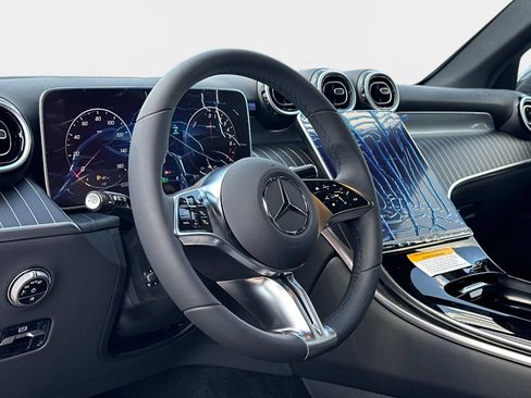 Used 2026 Mercedes-Benz GLC 350e 4MATIC image 25