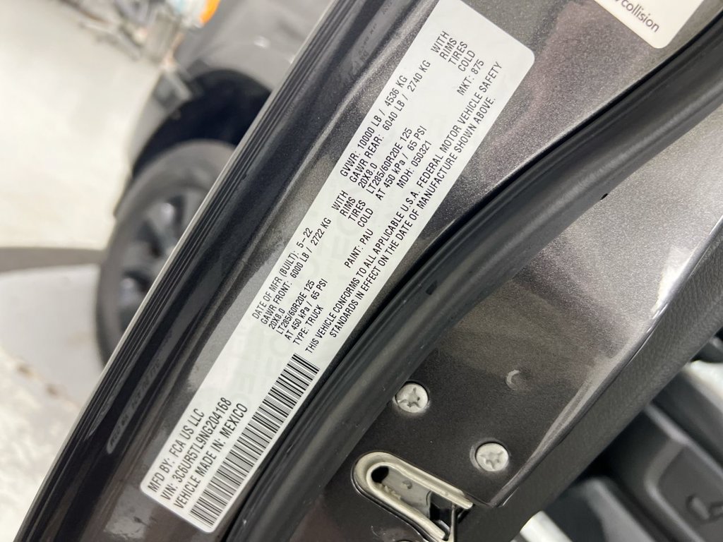 Used 2022 RAM 2500 Limited AWD/4WD image 29