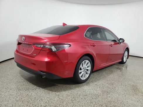Used 2024 Toyota Camry LE image 5