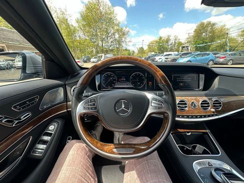 Used 2015 Mercedes-Benz S 550 4MATIC Sedan image 10