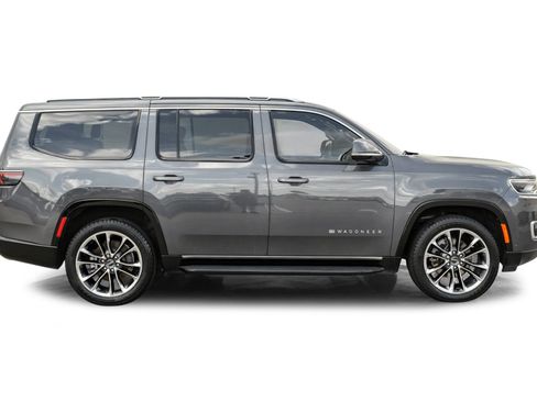 Used 2022 Jeep Wagoneer Series II w/ Premium Group I RWD image 7