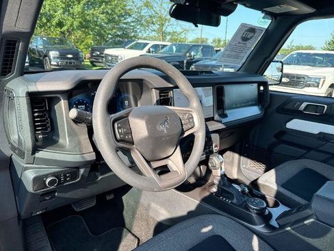 Certified 2025 Ford Bronco 2-Door AWD/4WD image 10
