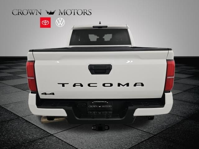 Used 2026 Toyota Tacoma TRD Off-Road AWD/4WD image 5
