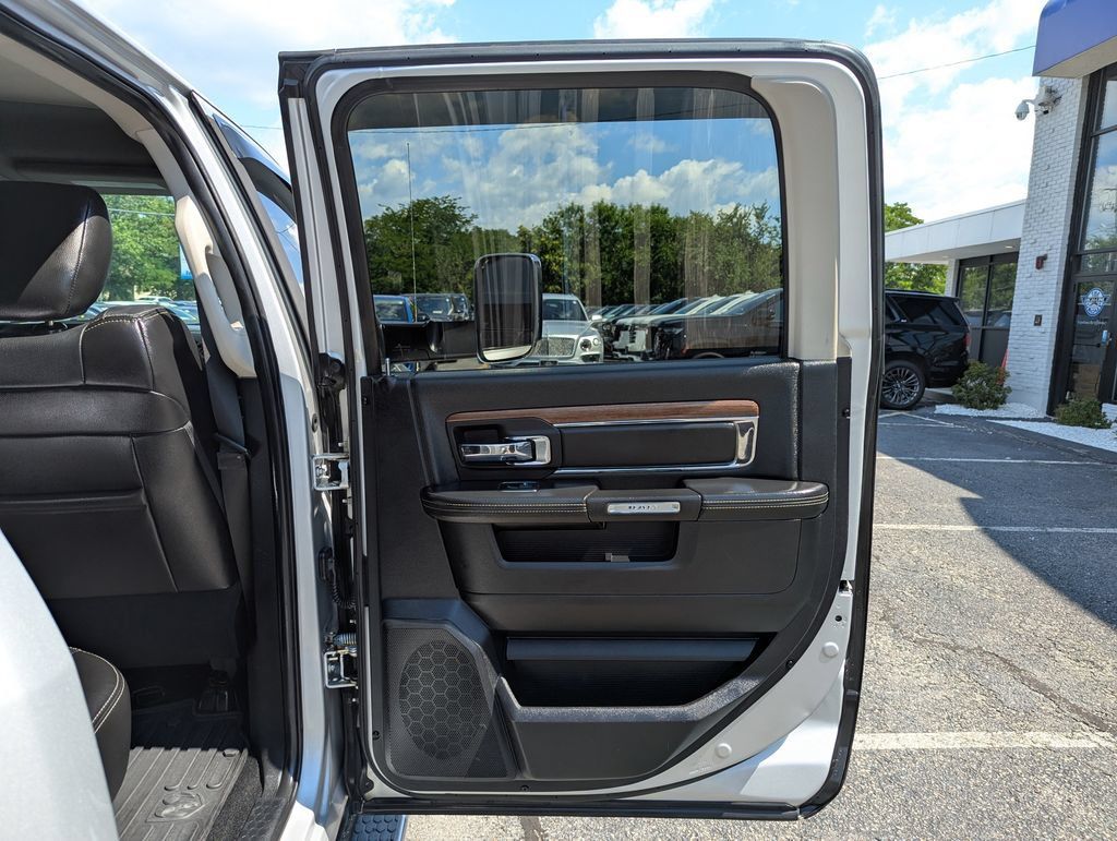 Used 2014 RAM 1500 Laramie w/ Trailer Tow Group AWD/4WD image 30