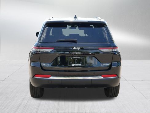Used 2025 Jeep Grand Cherokee Limited w/ Trailer Tow Package AWD/4WD image 6