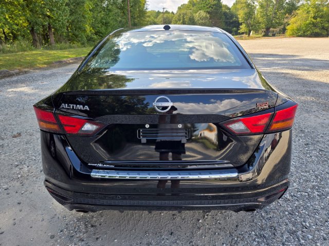 Used 2023 Nissan Altima 2.5 SR w/ SR Premium Package FWD image 7