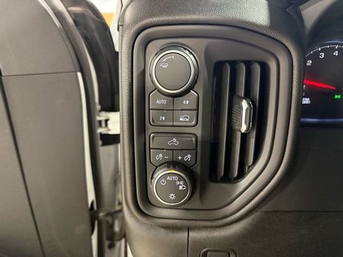 Used 2022 Chevrolet Silverado 1500 W/T image 15
