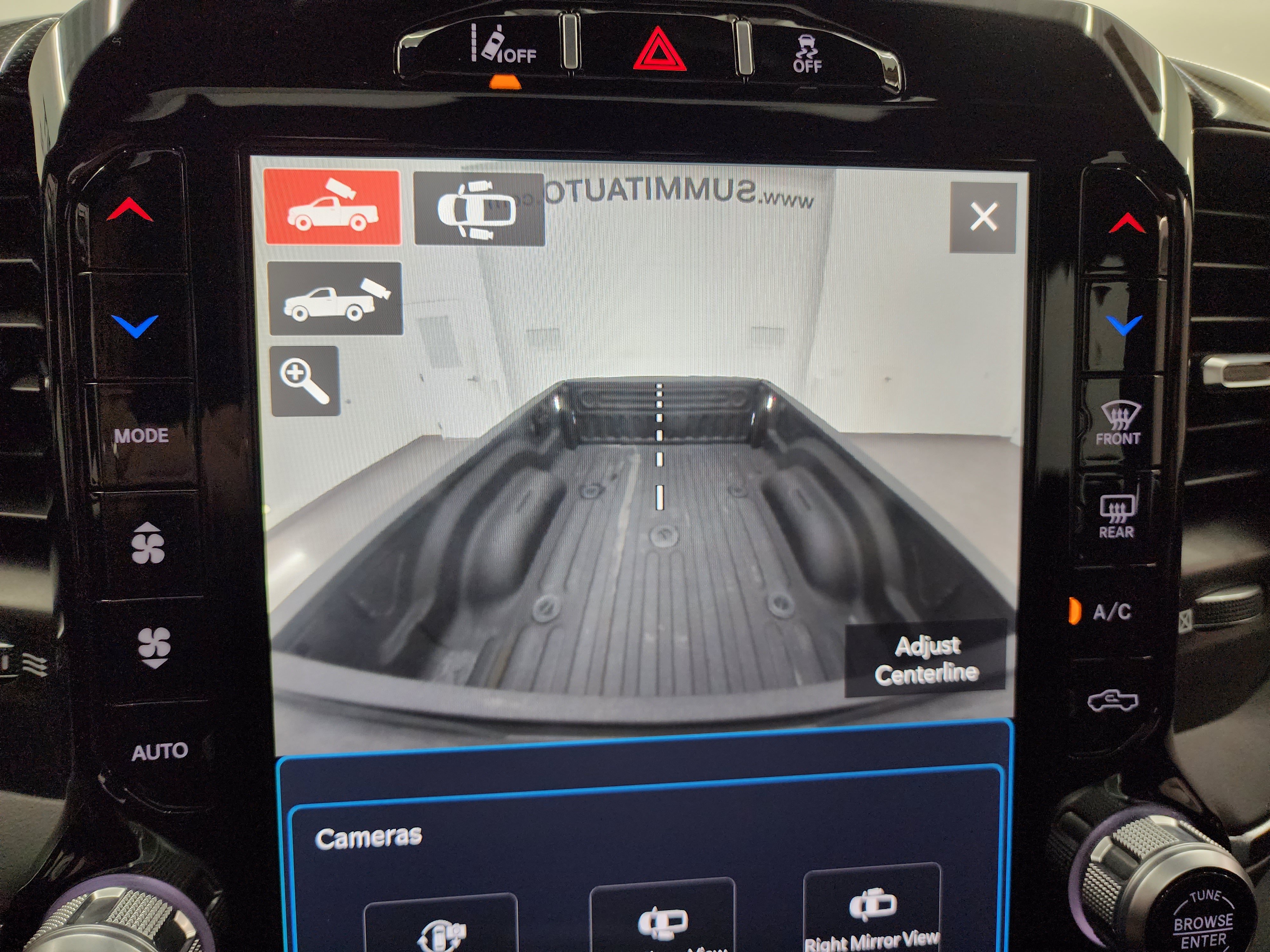 Used 2022 RAM 3500 Laramie AWD/4WD image 17