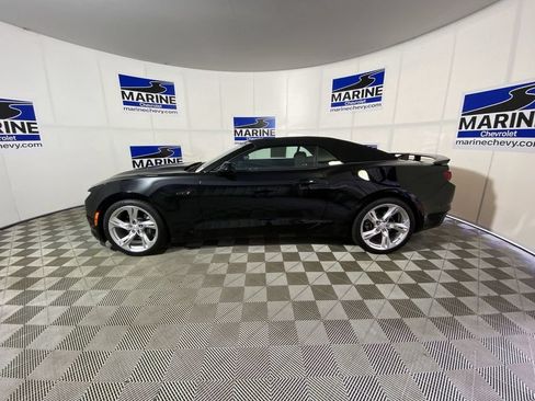 Used 2024 Chevrolet Camaro LT RWD image 10