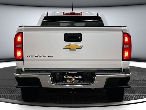 Used 2019 Chevrolet Colorado W/T w/ WT Convenience Package image 5