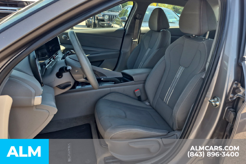 Certified 2024 Hyundai Elantra SEL FWD image 14