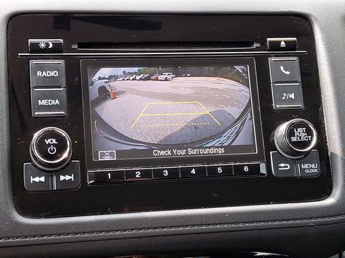 Used 2021 Honda HR-V LX image 18