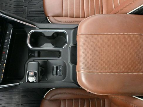 Used 2024 GMC Sierra 1500 Denali Ultimate AWD/4WD image 43