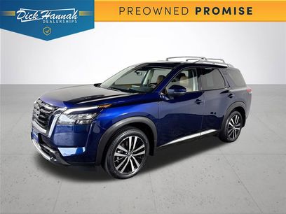 Used 2024 Nissan Pathfinder Platinum w/ Cargo Package