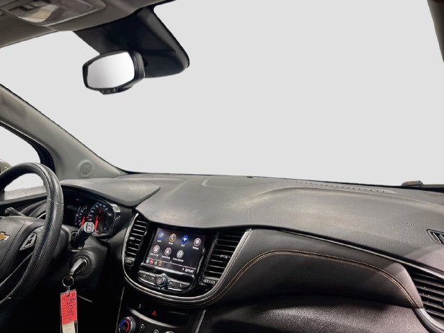 Used 2020 Chevrolet Trax LS FWD image 23