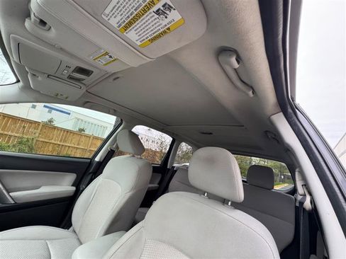 Used 2014 Subaru Forester 2.5i Premium AWD/4WD image 25