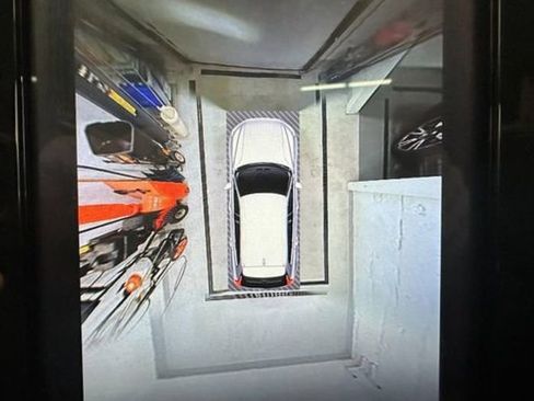 Used 2018 Volvo XC60 T5 Momentum w/ Advanced Package image 22