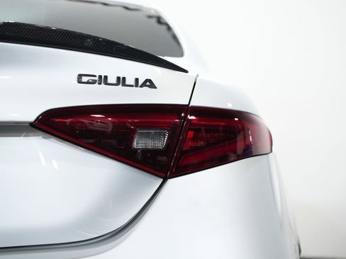 Used 2020 Alfa Romeo Giulia Quadrifoglio w/ Nero Edizione image 17