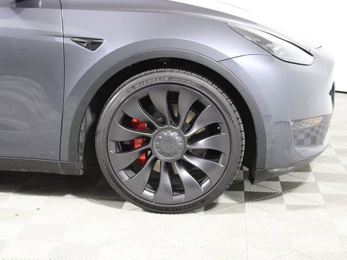 Used 2022 Tesla Model Y Performance AWD/4WD image 29