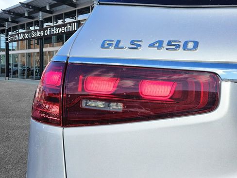 Certified 2025 Mercedes-Benz GLS 450 4MATIC image 7