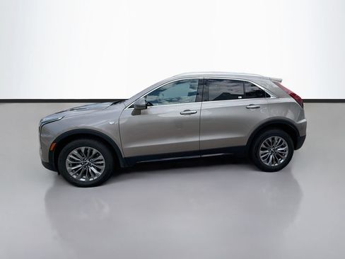Used 2025 Cadillac XT4 Premium Luxury FWD image 8