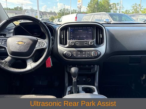 Used 2022 Chevrolet Colorado LT w/ Fleet Safety Package RWD image 12