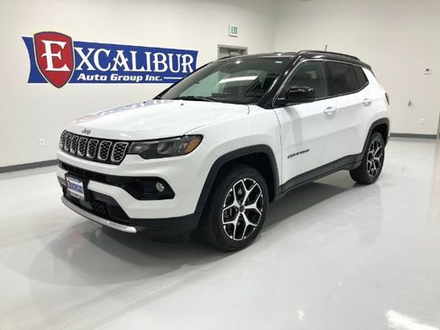 Used 2025 Jeep Compass Limited AWD/4WD image 8