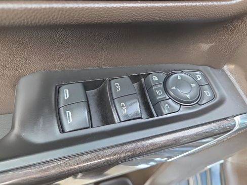 Used 2020 Chevrolet Silverado 2500 LTZ w/ LTZ Plus Package image 15