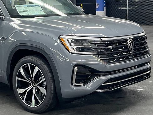 New 2026 Volkswagen Atlas Cross Sport SEL Premium R-Line AWD/4WD image 43