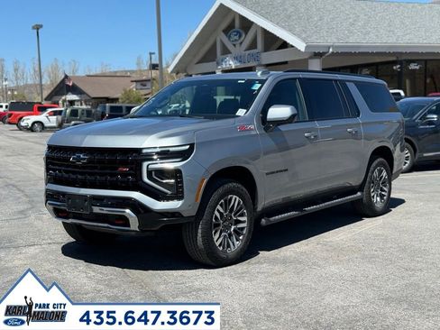 Used 2025 Chevrolet Suburban Z71 AWD/4WD image 1