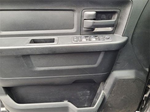 Used 2018 RAM 1500 Express w/ Black Ram 1500 Express Group image 23