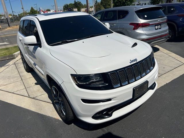 Used 2015 Jeep Grand Cherokee SRT w/ Luxury Group II AWD/4WD image 3